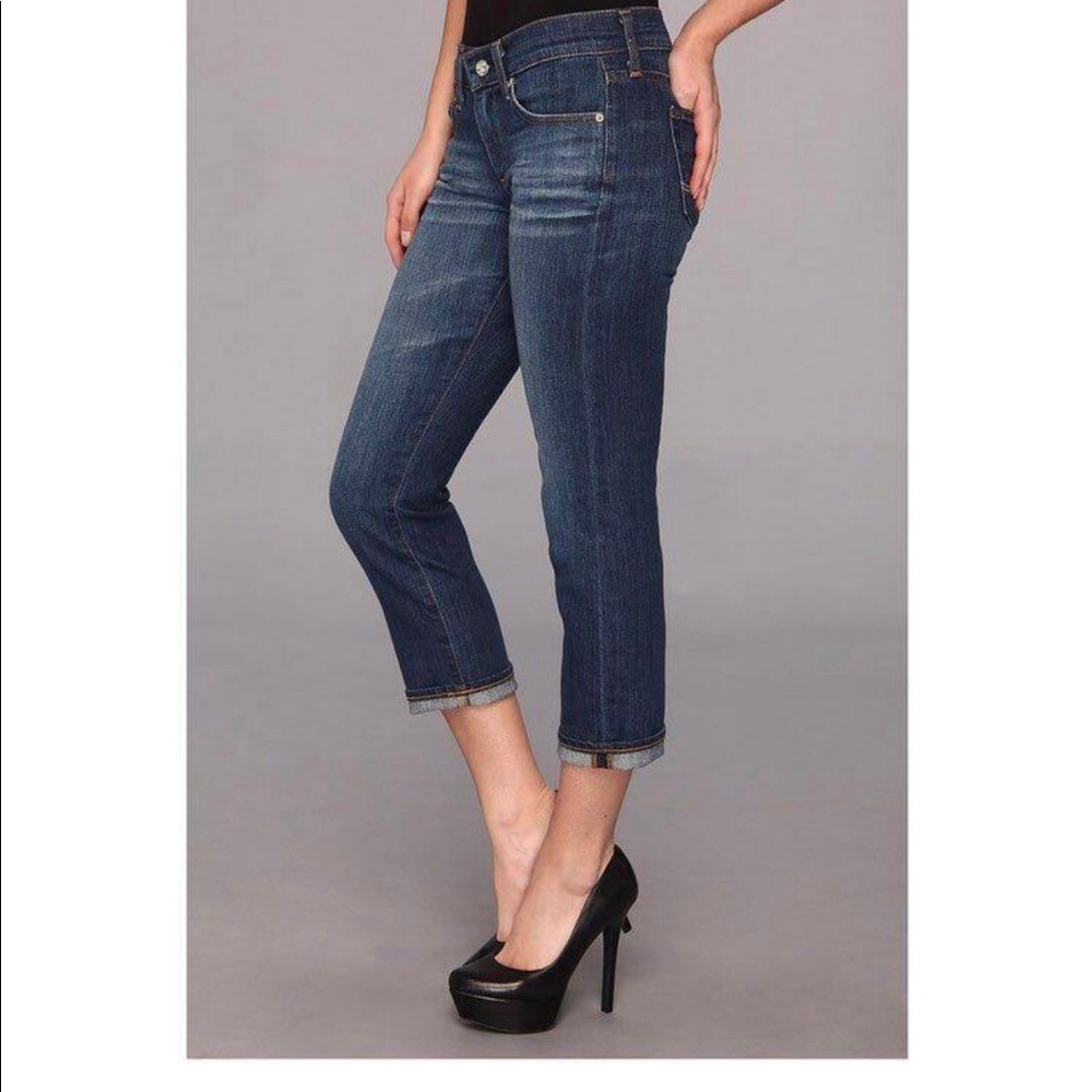 AG tomboy crop, worn 2 times. Size 27